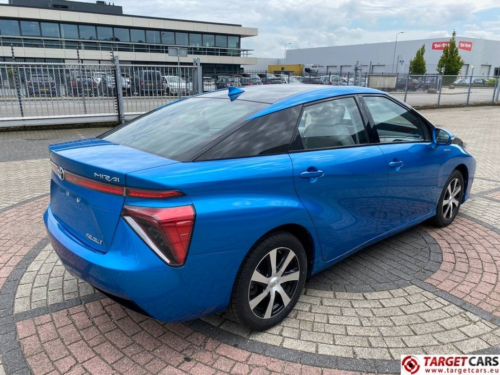 Toyota Mirai FCV HydroGen FuelCell - Veturë: foto 4 Toyota Mirai FCV HydroGen FuelCell - Veturë: foto 4