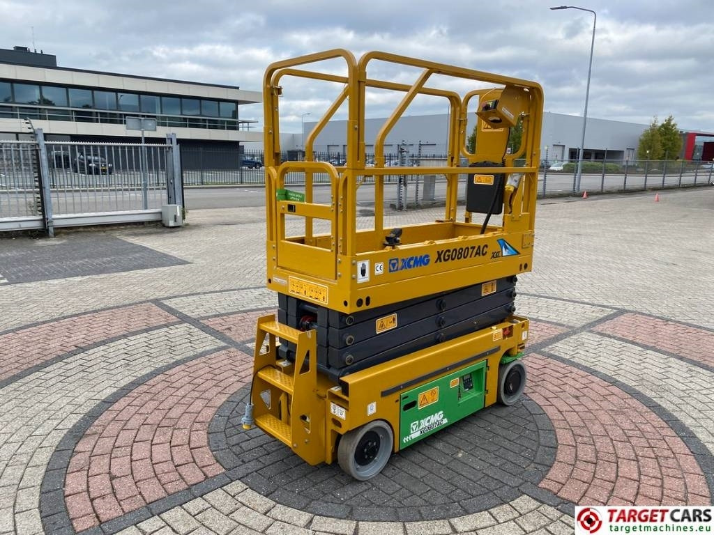 XCMG XG0807AC Electric LI-ION Lithium ScissorLift 780cm - Ngritës gërshërë: foto 3 XCMG XG0807AC Electric LI-ION Lithium ScissorLift 780cm - Ngritës gërshërë: foto 3