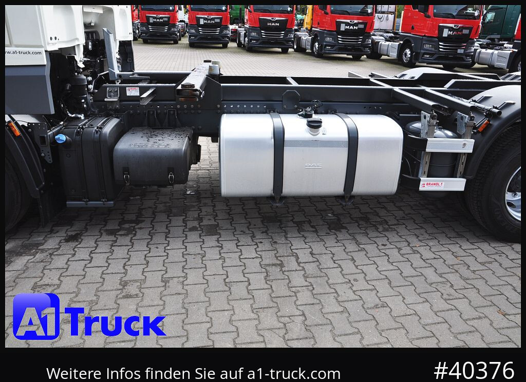 DAF DAF XF 480 FAN SSC Intarder, Lenkachse Standlklima - Transportjer kontejnerësh/ Kamion me karroceri të çmontueshme: foto 2 DAF DAF XF 480 FAN SSC Intarder, Lenkachse Standlklima - Transportjer kontejnerësh/ Kamion me karroceri të çmontueshme: foto 2