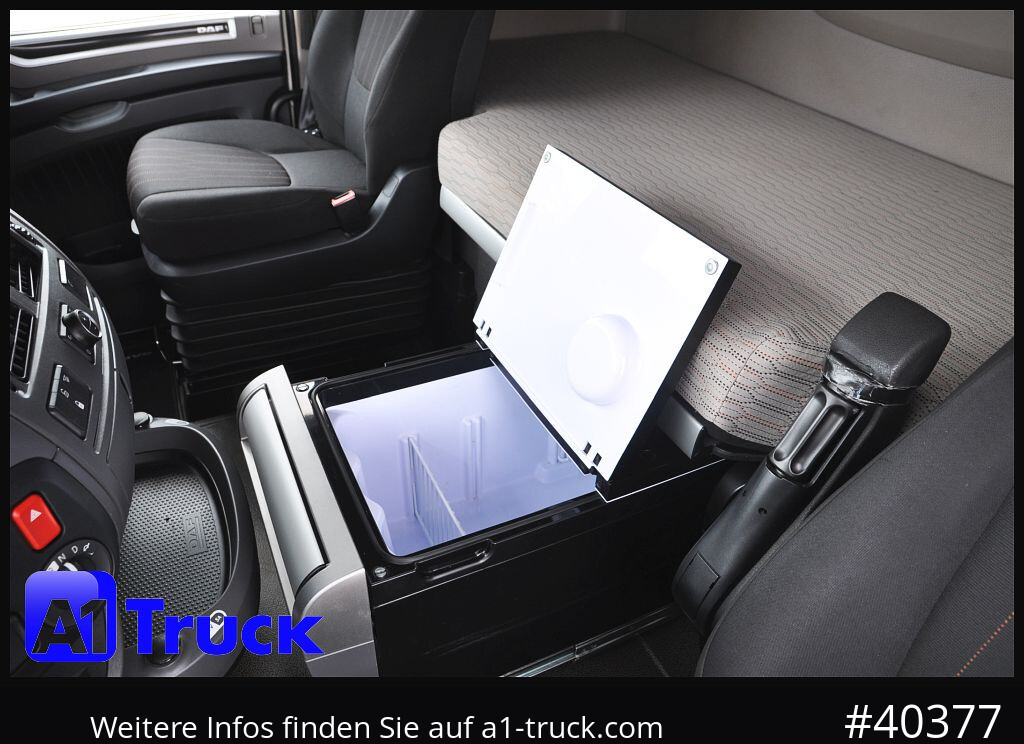 DAF DAF XF 480 FAN SSC Intarder, Lenkachse Standlklima - Transportjer kontejnerësh/ Kamion me karroceri të çmontueshme: foto 5 DAF DAF XF 480 FAN SSC Intarder, Lenkachse Standlklima - Transportjer kontejnerësh/ Kamion me karroceri të çmontueshme: foto 5