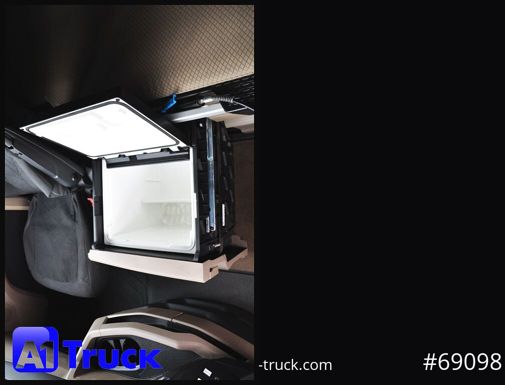 MAN TGX 18.510 GX, Individual, Lowliner, neues Model - Gjysmë-kamion: foto 5 MAN TGX 18.510 GX, Individual, Lowliner, neues Model - Gjysmë-kamion: foto 5