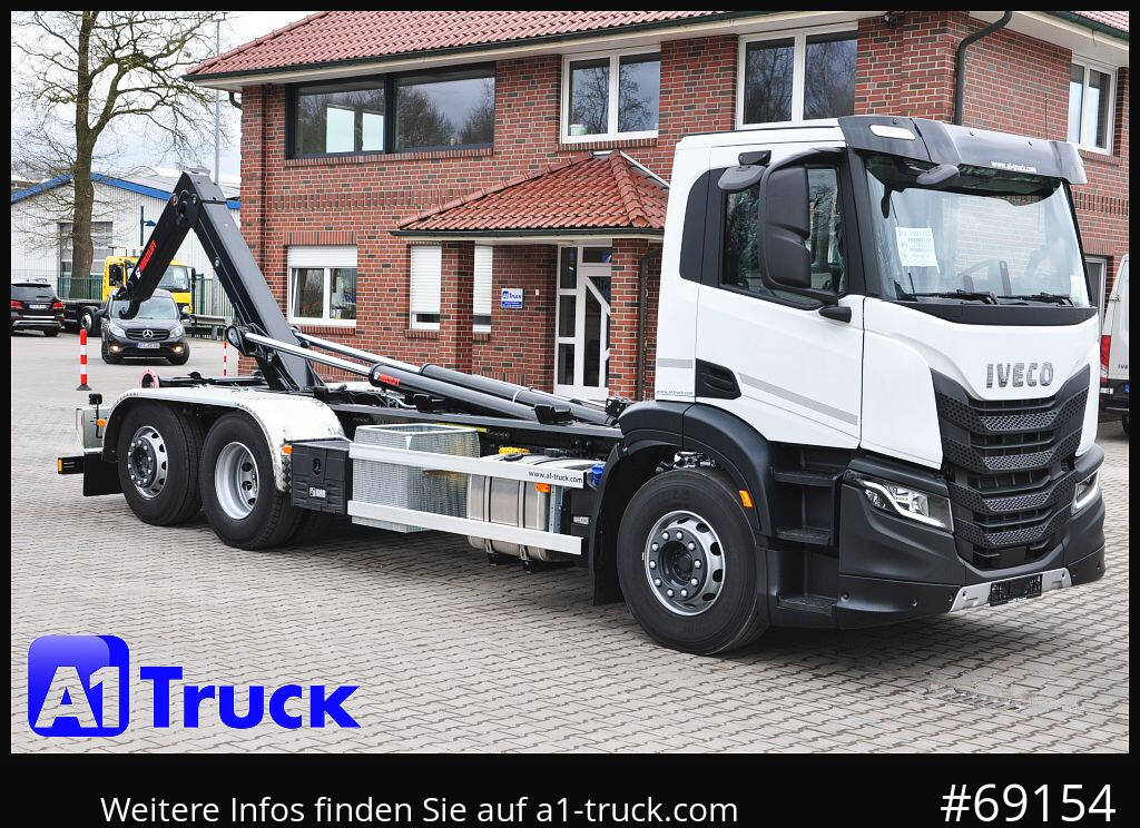 IVECO X-Way AD280X42, HIAB Multilift, Lenk- Liftachse, - Kamion vetëngarkues: foto 1 IVECO X-Way AD280X42, HIAB Multilift, Lenk- Liftachse, - Kamion vetëngarkues: foto 1