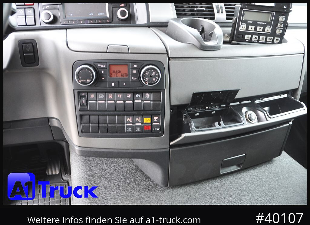 MAN TGS 26.360, Carrier 1150 Rolltor+ LBW, Lift - Kamion frigorifer: foto 4 MAN TGS 26.360, Carrier 1150 Rolltor+ LBW, Lift - Kamion frigorifer: foto 4