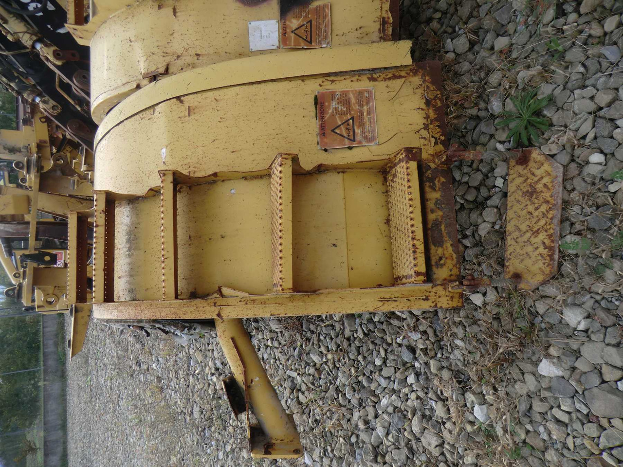 Caterpillar 735 Parafango anteriore destro e sinistro. - Parafango për Makineri ndërtimi: foto 2 Caterpillar 735 Parafango anteriore destro e sinistro. - Parafango për Makineri ndërtimi: foto 2