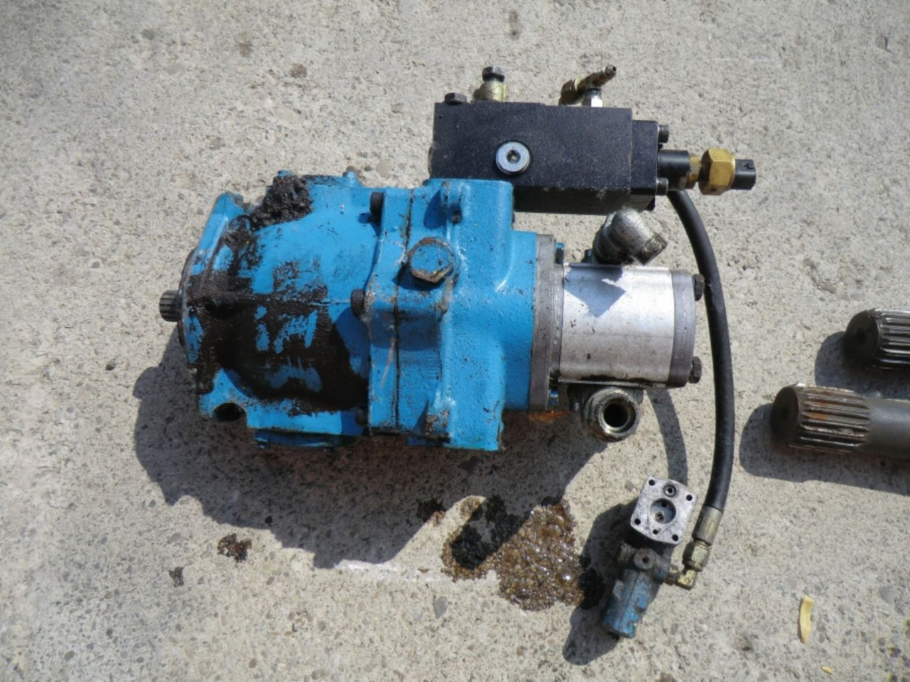 VOLVO L120C ALBERO, SENSORE E POMPA - Transmisioni për Makineri ndërtimi: foto 1 VOLVO L120C ALBERO, SENSORE E POMPA - Transmisioni për Makineri ndërtimi: foto 1