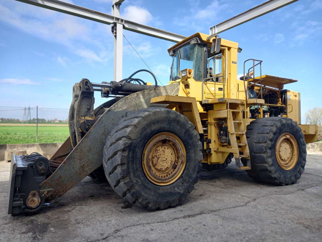 VOLVO L330C - Fadrom me goma: foto 5 VOLVO L330C - Fadrom me goma: foto 5