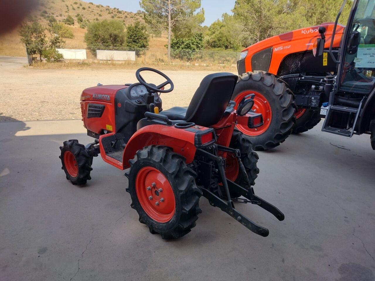 Kubota B1220 - Minitraktor: foto 1 Kubota B1220 - Minitraktor: foto 1