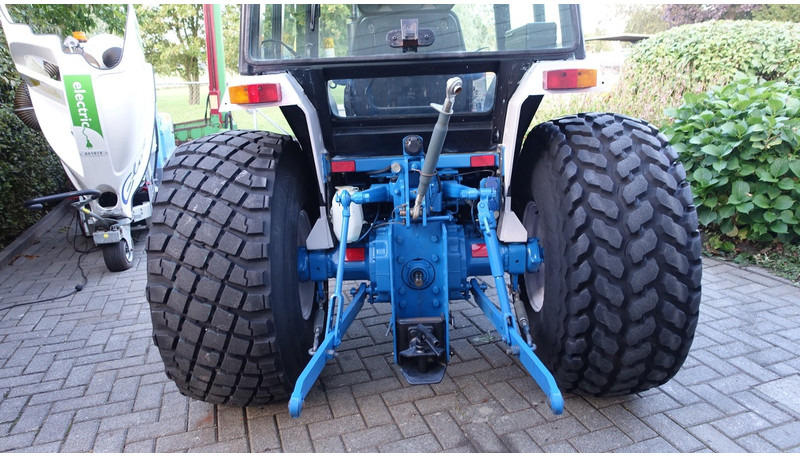 Ford 1920 4x4 - Traktor: foto 4 Ford 1920 4x4 - Traktor: foto 4