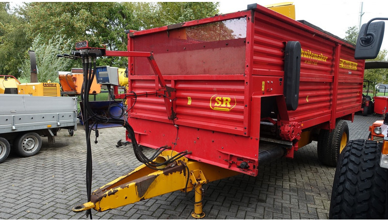 Schuitemaker Feedo70-11 voerdoseerwagen met weegsysteem - Pajisje blegtorale: foto 1 Schuitemaker Feedo70-11 voerdoseerwagen met weegsysteem - Pajisje blegtorale: foto 1