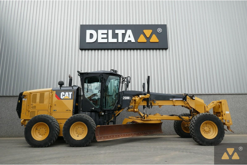 Caterpillar 120M2 - Makinë niveluese: foto 2 Caterpillar 120M2 - Makinë niveluese: foto 2