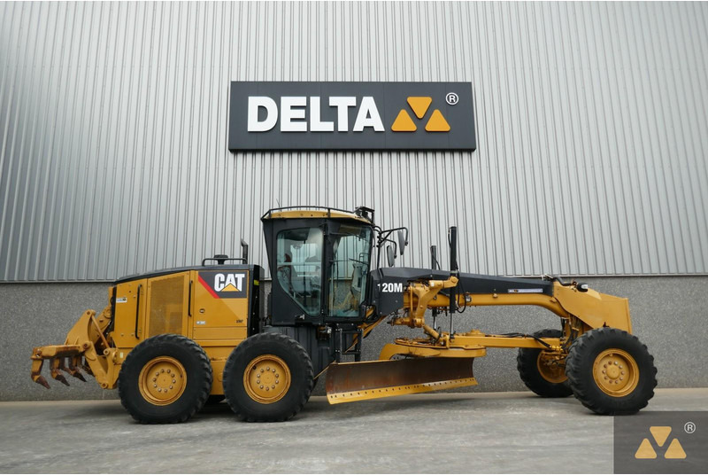 Caterpillar 120M - Makinë niveluese: foto 2 Caterpillar 120M - Makinë niveluese: foto 2