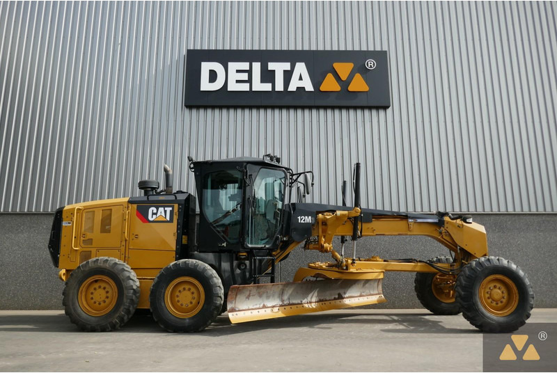 Caterpillar 12M3 - Makinë niveluese: foto 2 Caterpillar 12M3 - Makinë niveluese: foto 2