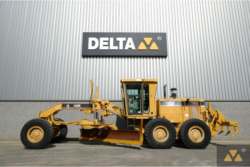 Caterpillar 140H - Makinë niveluese: foto 1 Caterpillar 140H - Makinë niveluese: foto 1