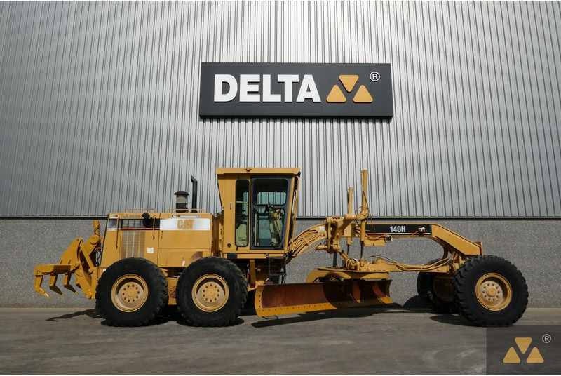 Caterpillar 140H - Makinë niveluese: foto 2 Caterpillar 140H - Makinë niveluese: foto 2