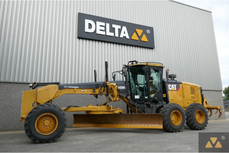 Caterpillar 140M2 - Makinë niveluese: foto 4 Caterpillar 140M2 - Makinë niveluese: foto 4