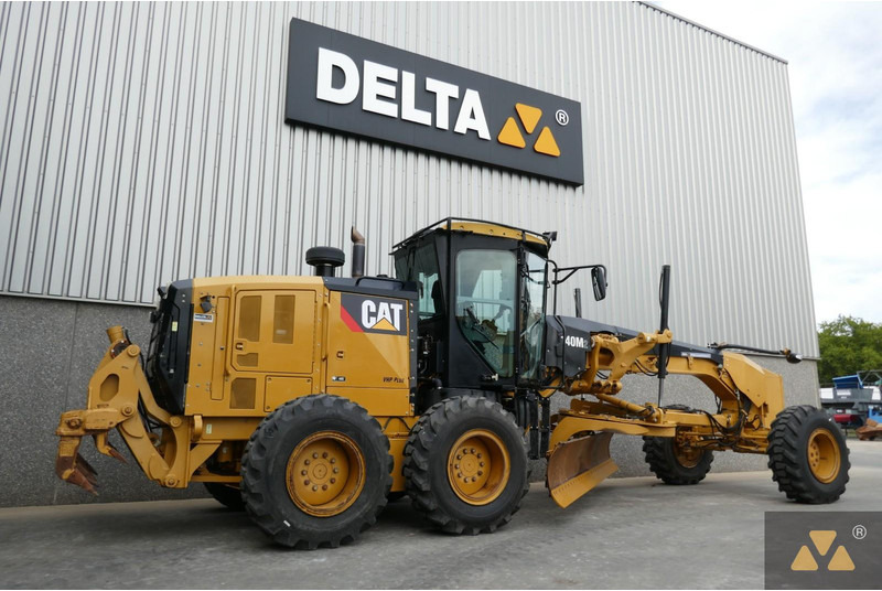 Caterpillar 140M2 - Makinë niveluese: foto 5 Caterpillar 140M2 - Makinë niveluese: foto 5