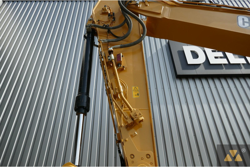 Ekskavator me zinxhirë Caterpillar 320: foto 16 Ekskavator me zinxhirë Caterpillar 320: foto 16