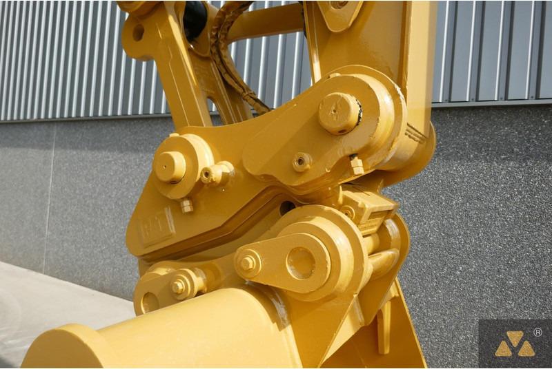 Ekskavator me zinxhirë Caterpillar 320: foto 10 Ekskavator me zinxhirë Caterpillar 320: foto 10