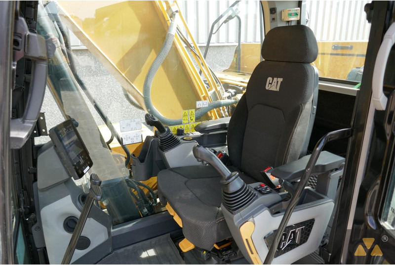 Ekskavator me zinxhirë Caterpillar 320: foto 7 Ekskavator me zinxhirë Caterpillar 320: foto 7