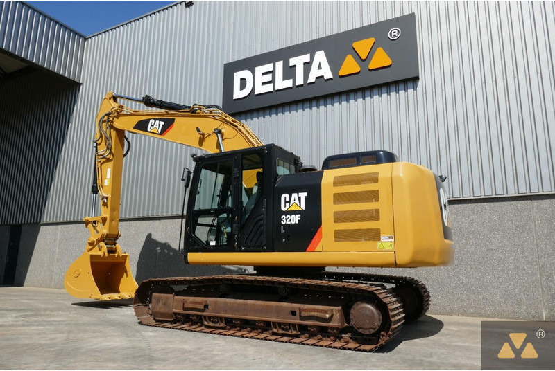 Caterpillar 320FL - Ekskavator me zinxhirë: foto 4 Caterpillar 320FL - Ekskavator me zinxhirë: foto 4