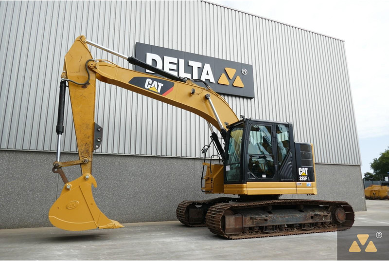 Caterpillar 325F LCR - Ekskavator me zinxhirë: foto 3 Caterpillar 325F LCR - Ekskavator me zinxhirë: foto 3