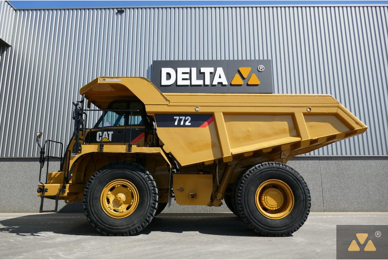 Caterpillar 772 - Shkarkues i palëvizshëm: foto 1 Caterpillar 772 - Shkarkues i palëvizshëm: foto 1