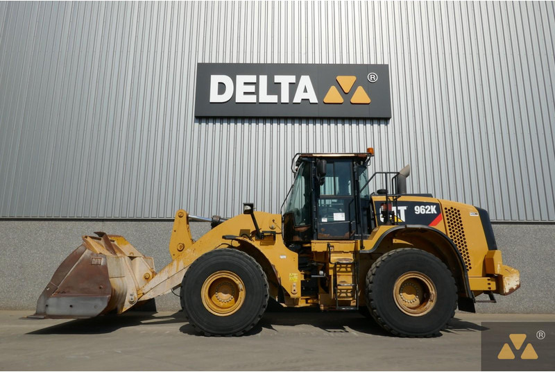 Caterpillar 962K - Fadrom me goma: foto 1 Caterpillar 962K - Fadrom me goma: foto 1