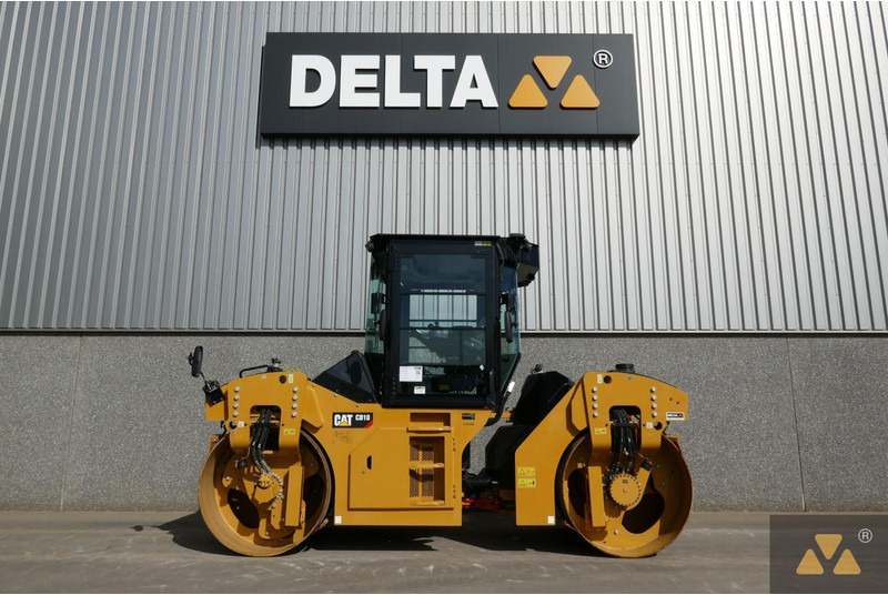 Caterpillar CB10 - Rul: foto 1 Caterpillar CB10 - Rul: foto 1