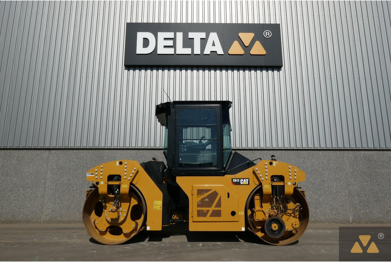 Caterpillar CB13 - Rul: foto 2 Caterpillar CB13 - Rul: foto 2