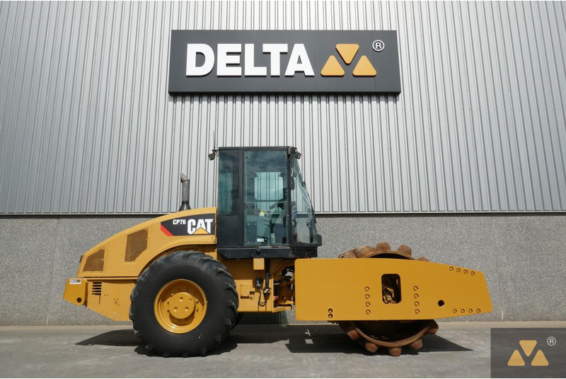 Caterpillar CP76 - Rul: foto 2 Caterpillar CP76 - Rul: foto 2