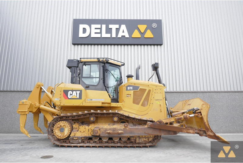 Caterpillar D7E - Buldozer: foto 2 Caterpillar D7E - Buldozer: foto 2