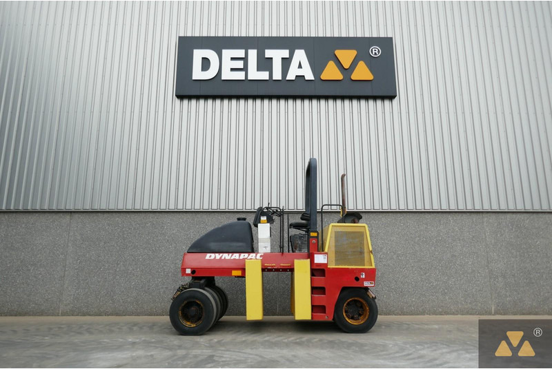 Dynapac CP142 - Rul pneumatik: foto 1 Dynapac CP142 - Rul pneumatik: foto 1