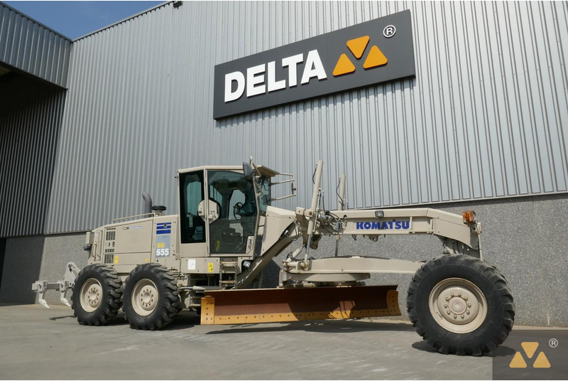 Komatsu GD555-5 Ex-army - Makinë niveluese: foto 3 Komatsu GD555-5 Ex-army - Makinë niveluese: foto 3