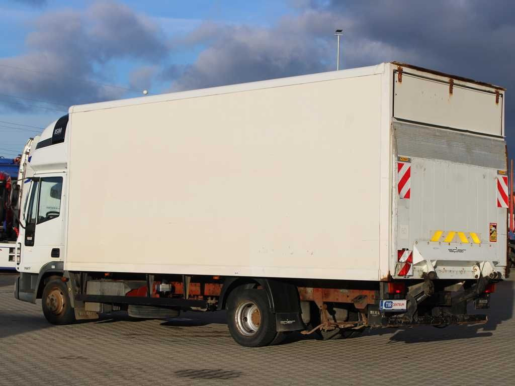 Iveco EUROCARGO ML75E17, TAIL LIFT, SLEEPING CABIN - Kamion vagonetë: foto 4 Iveco EUROCARGO ML75E17, TAIL LIFT, SLEEPING CABIN - Kamion vagonetë: foto 4