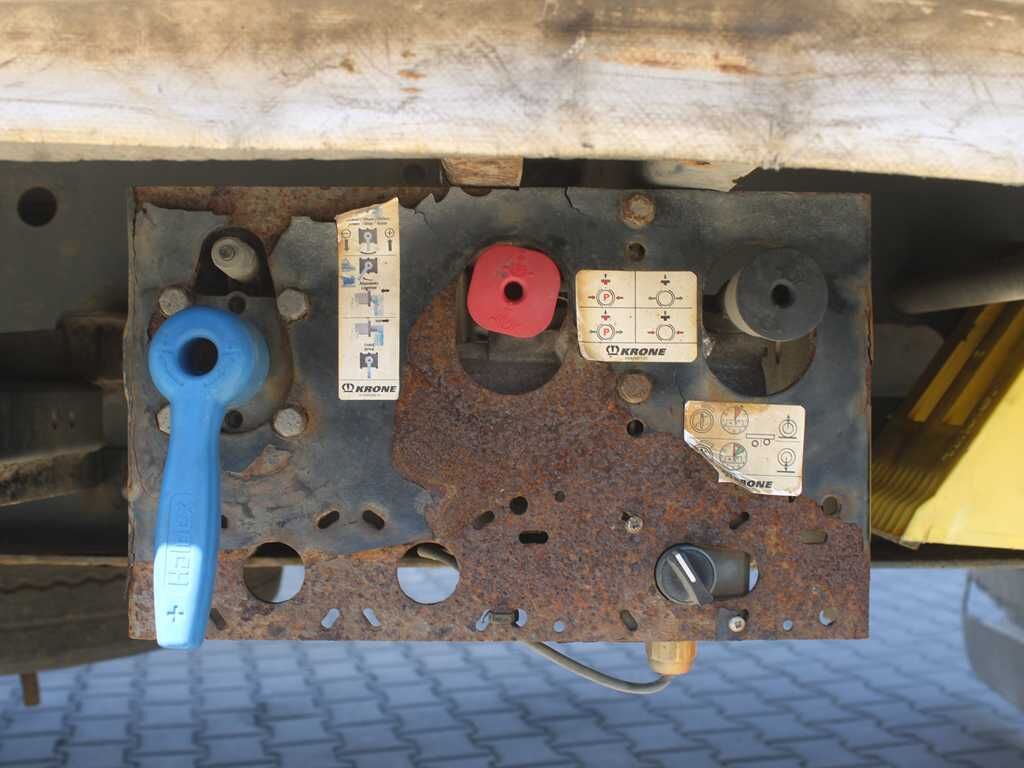 Krone SD, LOWDECK, MULTILOCK, LIFTING AXLE, LIFTING ROOF - Gjysmë rimorkio me tendë: foto 5 Krone SD, LOWDECK, MULTILOCK, LIFTING AXLE, LIFTING ROOF - Gjysmë rimorkio me tendë: foto 5