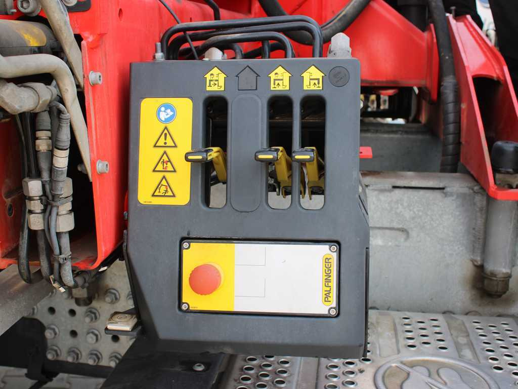 Lizingu i Mercedes-Benz Arocs 2542, 6X2, EURO 6, SIDE PANEL, NAVIGATION, CAMERA, PALFINGER PK 24.001 SLD5 Mercedes-Benz Arocs 2542, 6X2, EURO 6, SIDE PANEL, NAVIGATION, CAMERA, PALFINGER PK 24.001 SLD5: foto 13 Lizingu i Mercedes-Benz Arocs 2542, 6X2, EURO 6, SIDE PANEL, NAVIGATION, CAMERA, PALFINGER PK 24.001 SLD5 Mercedes-Benz Arocs 2542, 6X2, EURO 6, SIDE PANEL, NAVIGATION, CAMERA, PALFINGER PK 24.001 SLD5: foto 13