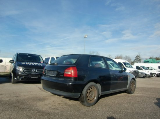 Audi A3 Limousine 1,9 TDI Ersatzteilträger - Sedan: foto 5 Audi A3 Limousine 1,9 TDI Ersatzteilträger - Sedan: foto 5