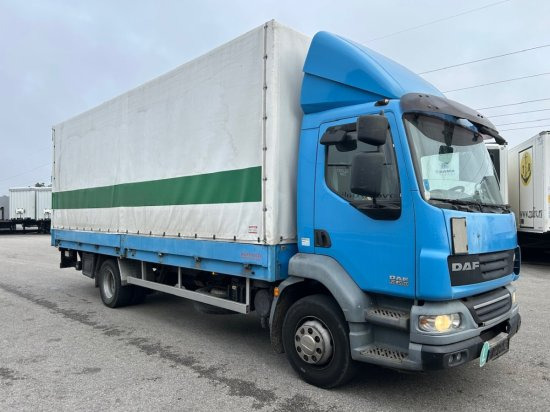 DAF LF 55.250 Plane mit LBW, Manual, E5 - Kamion me tendë: foto 3 DAF LF 55.250 Plane mit LBW, Manual, E5 - Kamion me tendë: foto 3