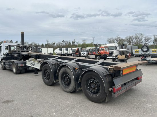 FLIEGL 30 ft Container Kippchassis ,Alufelgen - Transportjer kontejnerësh/ Gjysmë rimorkio me karroceri të çmontueshme: foto 4 FLIEGL 30 ft Container Kippchassis ,Alufelgen - Transportjer kontejnerësh/ Gjysmë rimorkio me karroceri të çmontueshme: foto 4