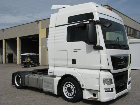 MAN TGX 18.440 XXL Low Deck, Retarder, Standklima, Euro 6, - Gjysmë-kamion: foto 3 MAN TGX 18.440 XXL Low Deck, Retarder, Standklima, Euro 6, - Gjysmë-kamion: foto 3