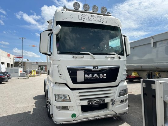 MAN TGX 18.460 XXL Intarder, Standklima, Automatik, EURO 6, Motorschaden/Engine Damage - Gjysmë-kamion: foto 2 MAN TGX 18.460 XXL Intarder, Standklima, Automatik, EURO 6, Motorschaden/Engine Damage - Gjysmë-kamion: foto 2