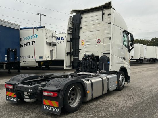 Volvo FH 500 E6, Low Deck, I-Shift, Voll-Luft, Standklima - Gjysmë-kamion: foto 3 Volvo FH 500 E6, Low Deck, I-Shift, Voll-Luft, Standklima - Gjysmë-kamion: foto 3