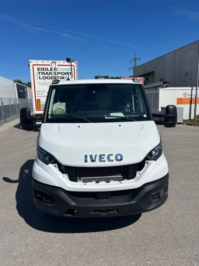 Iveco Daily 40 - 180 Fahrgestell, E6 Ohne Motor/Ohne Getriebe - Kamion kabinë-shasi: foto 2 Iveco Daily 40 - 180 Fahrgestell, E6 Ohne Motor/Ohne Getriebe - Kamion kabinë-shasi: foto 2