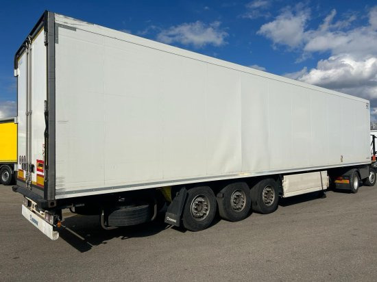 Krone SD Cool Liner, Carrier Vector 1350 - Gjysmë rimorkio izotermike: foto 4 Krone SD Cool Liner, Carrier Vector 1350 - Gjysmë rimorkio izotermike: foto 4