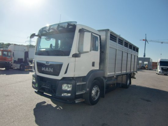 MAN TGS 18.420 Tiertransporter,Euro 6, Manual Seilwinde, el. Ladebordwand Voll Luft - Kamion për kuaj: foto 1 MAN TGS 18.420 Tiertransporter,Euro 6, Manual Seilwinde, el. Ladebordwand Voll Luft - Kamion për kuaj: foto 1
