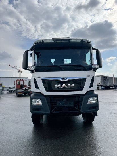 MAN TGS 26.430 6x4 3-Seitenkipper, HMF 2020K-RC Heckkran abnehmbar, - Kamion vetëshkarkues, Kamion me vinç: foto 2 MAN TGS 26.430 6x4 3-Seitenkipper, HMF 2020K-RC Heckkran abnehmbar, - Kamion vetëshkarkues, Kamion me vinç: foto 2