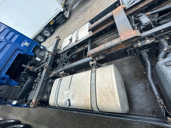 MAN TGX 26.440 XLX 6x2 Liftachse, Euro 6, Motorschaden - Transportjer kontejnerësh/ Kamion me karroceri të çmontueshme: foto 5 MAN TGX 26.440 XLX 6x2 Liftachse, Euro 6, Motorschaden - Transportjer kontejnerësh/ Kamion me karroceri të çmontueshme: foto 5