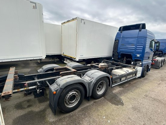 MAN TGX 26.440 XLX 6x2 Liftachse, Euro 6, Motorschaden - Transportjer kontejnerësh/ Kamion me karroceri të çmontueshme: foto 2 MAN TGX 26.440 XLX 6x2 Liftachse, Euro 6, Motorschaden - Transportjer kontejnerësh/ Kamion me karroceri të çmontueshme: foto 2