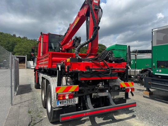 Mercedes-Benz AROCS 3552 963-2F Epsilon M100L86 Kran ? Leistungsstarker Holzladekran mit hoher Reichweite - Kamion me vinç: foto 3 Mercedes-Benz AROCS 3552 963-2F Epsilon M100L86 Kran ? Leistungsstarker Holzladekran mit hoher Reichweite - Kamion me vinç: foto 3