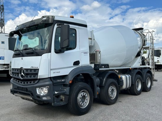 Mercedes-Benz Arocs 3743, 8x4 Betonmischer, Euro 6, 9m³ Liebherr Mischer - Autobetoniere: foto 1 Mercedes-Benz Arocs 3743, 8x4 Betonmischer, Euro 6, 9m³ Liebherr Mischer - Autobetoniere: foto 1